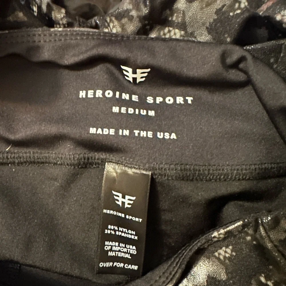 Heroine Sport Novel Leggings Mesh Camo Size M